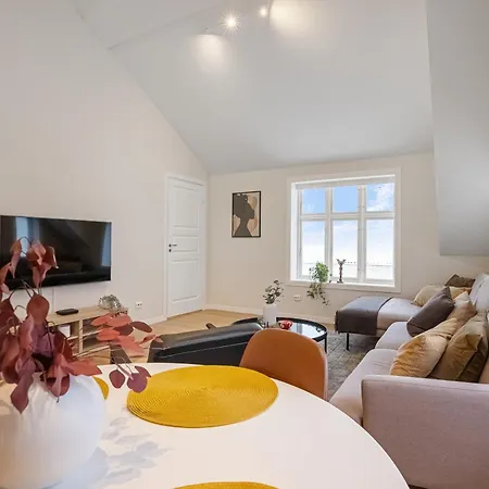 Unique And Spacious Close To Centre アパート スタヴァンゲル