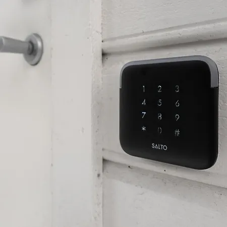 Unique And Spacious Close To Centre